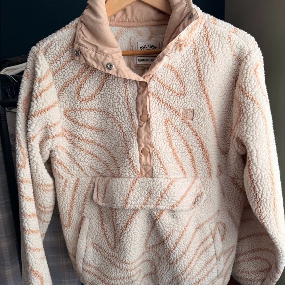 Billabong Women's Cream and Tan Cowl Sweater